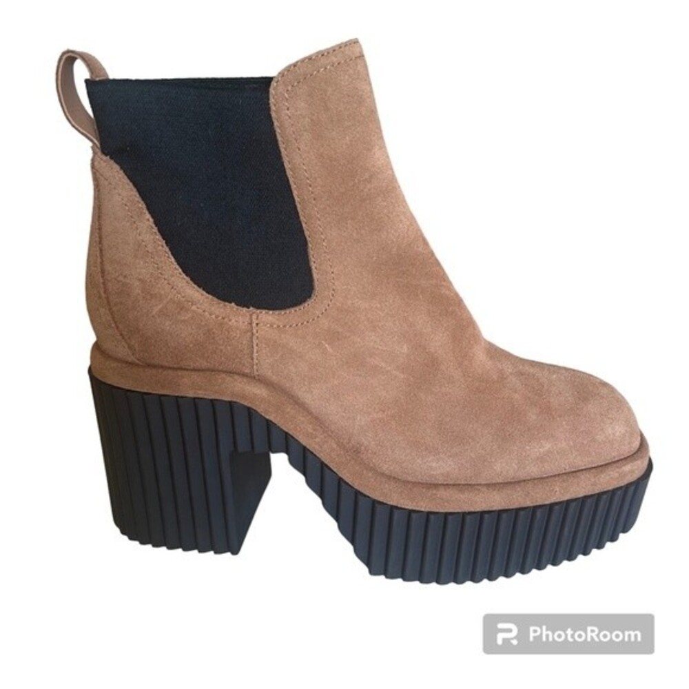 Gianni Bini Brown Suede Platform Boots Size 8.5 NWT